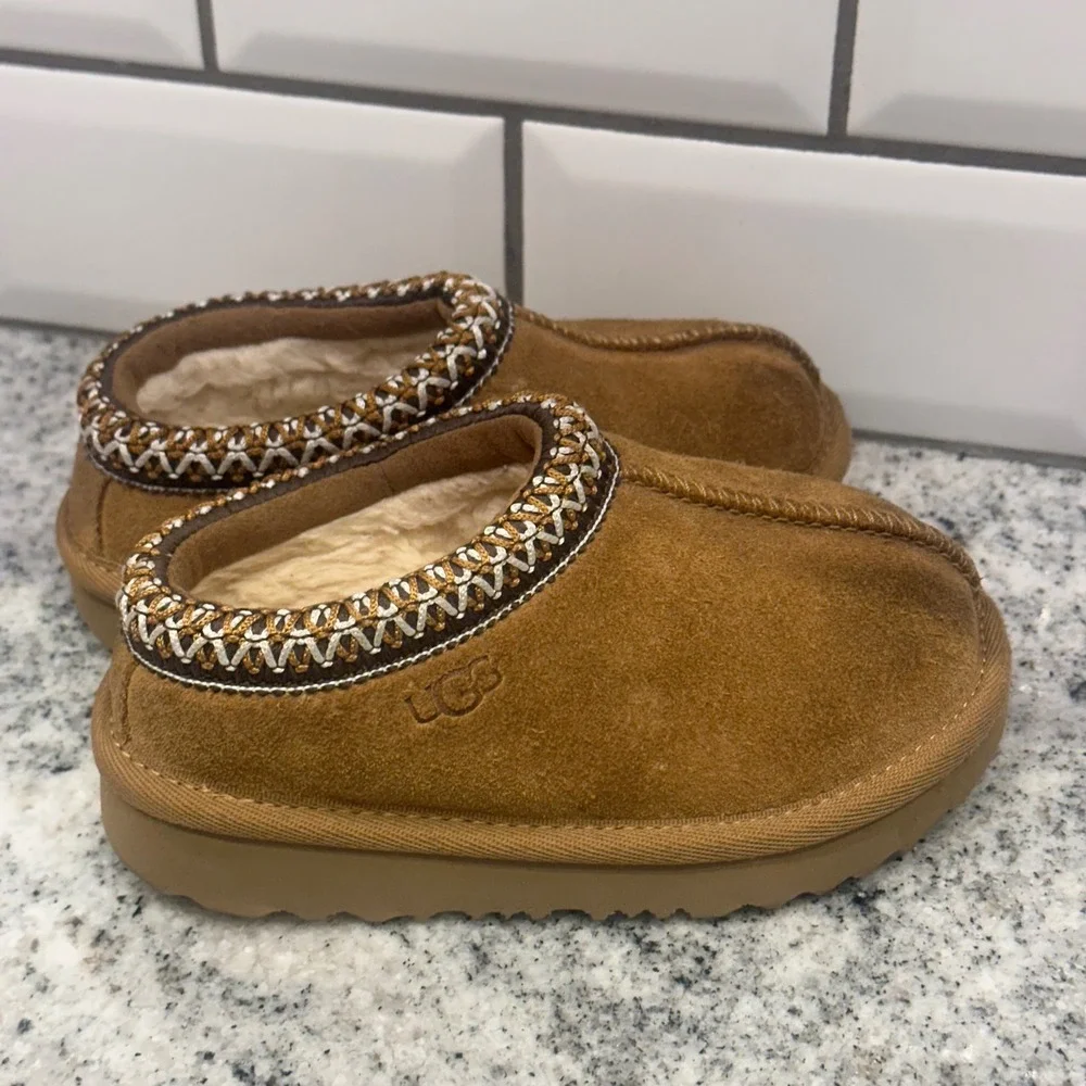 UGG Kids 8 Toddler Tasman Slippers Chestnut Suede Braid Cozy Classic